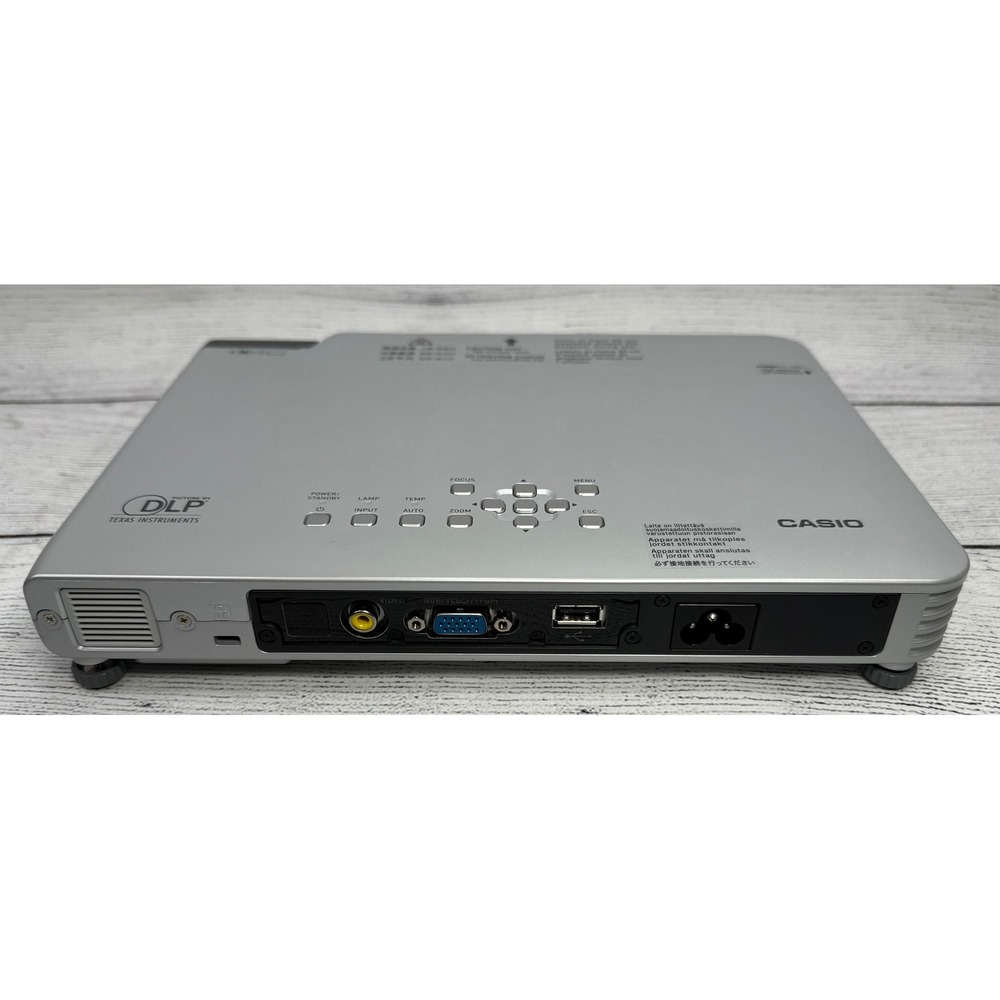 Casio Data Projector XJ-S35 DLP Texas Instruments with Remote and Cables - Picture 5 of 9